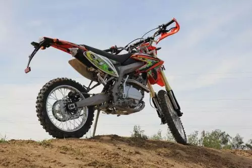 детальная картинка товара мотоцикл racer rc200xzt enduro детальная картинка товара мотоцикл racer rc200xzt enduro