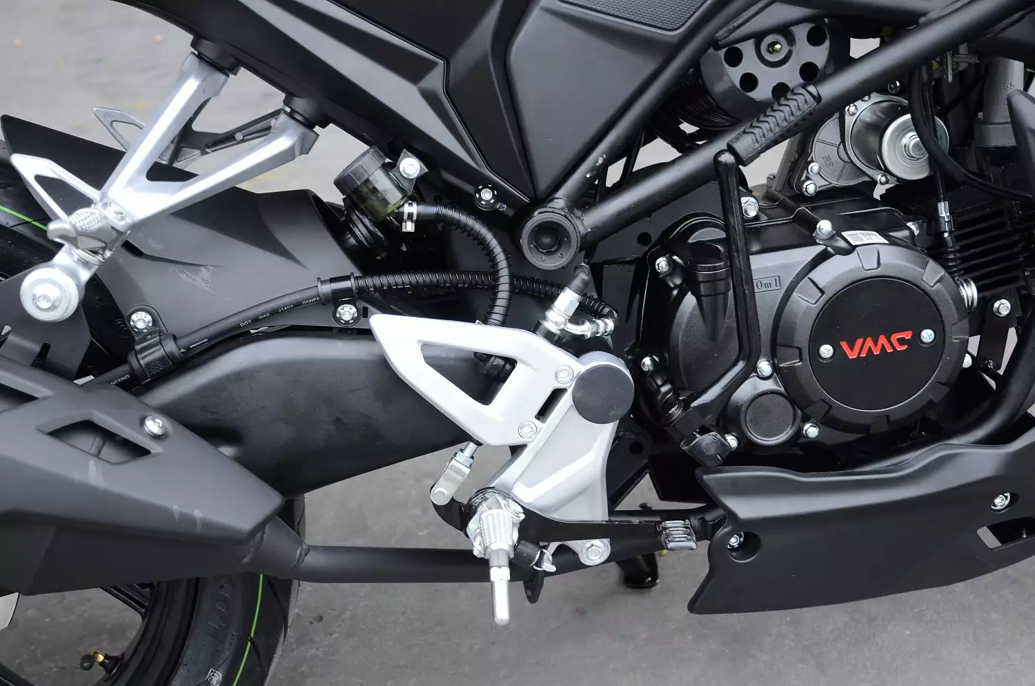 детальная картинка товара мопед vmc grace 49(125)