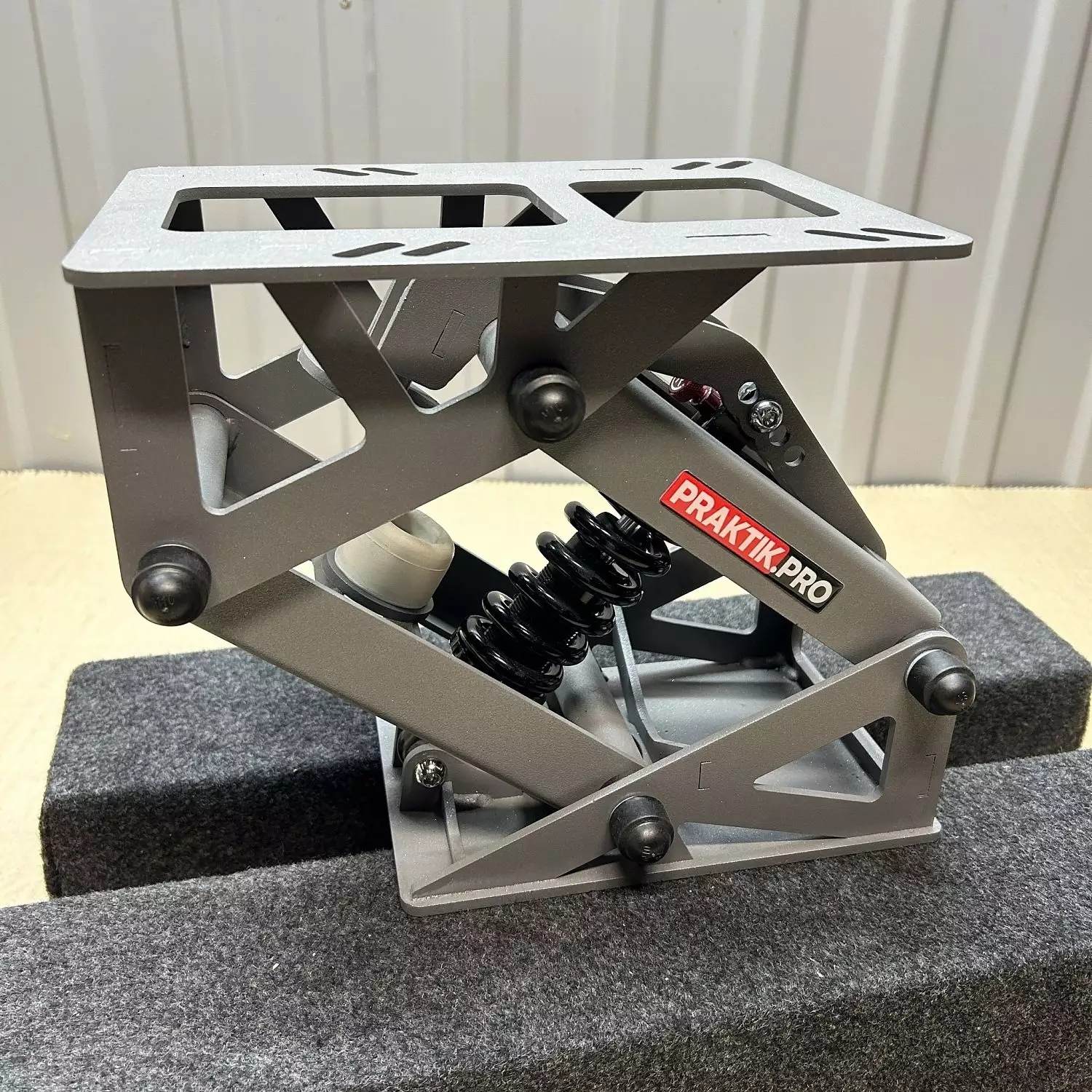 детальная картинка товара амортизационная стойка storm q