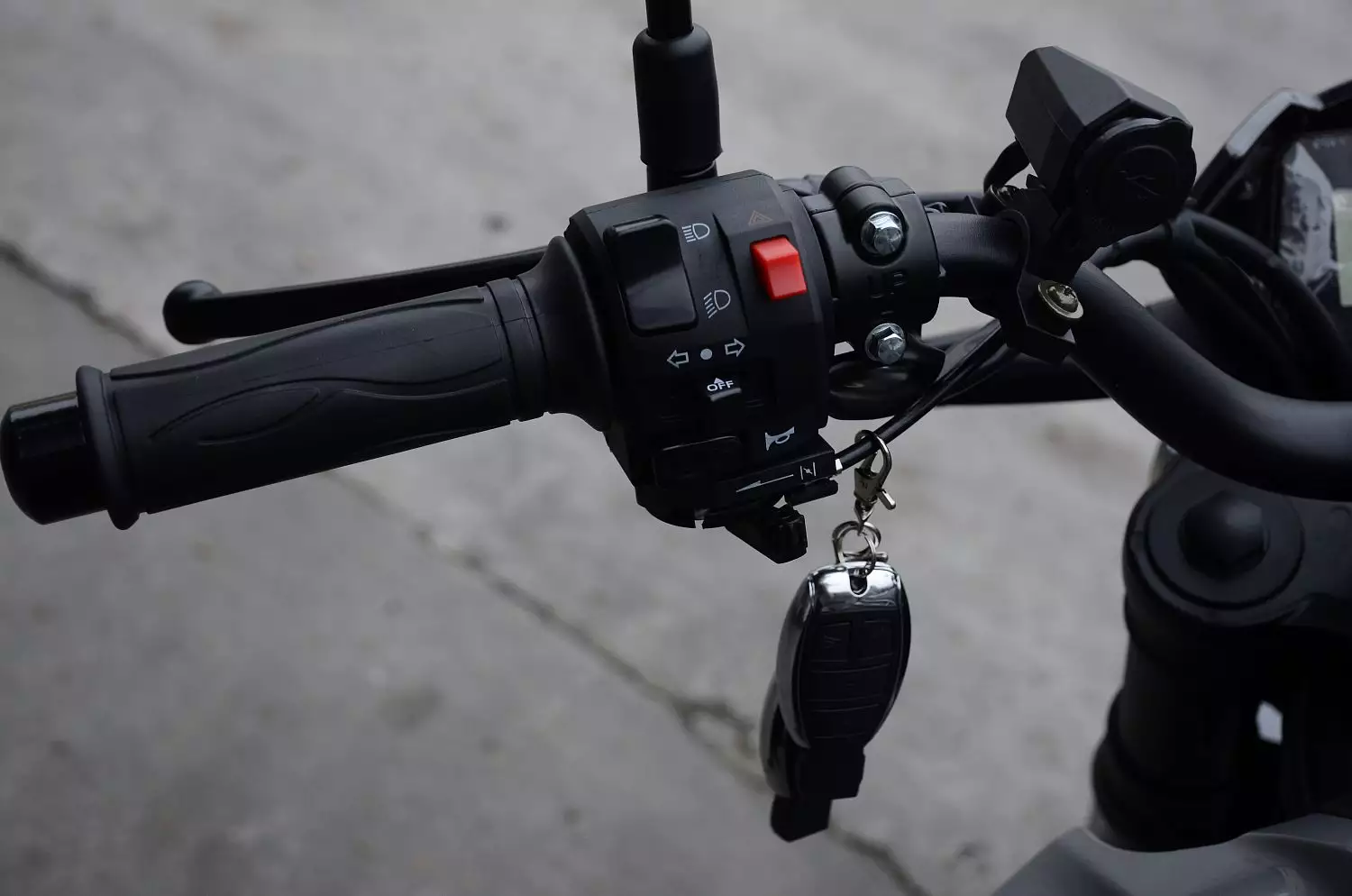 детальная картинка товара мопед vmc grace 49(125)